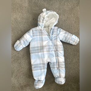 Baby Boy Carters snow suit 6-9 months